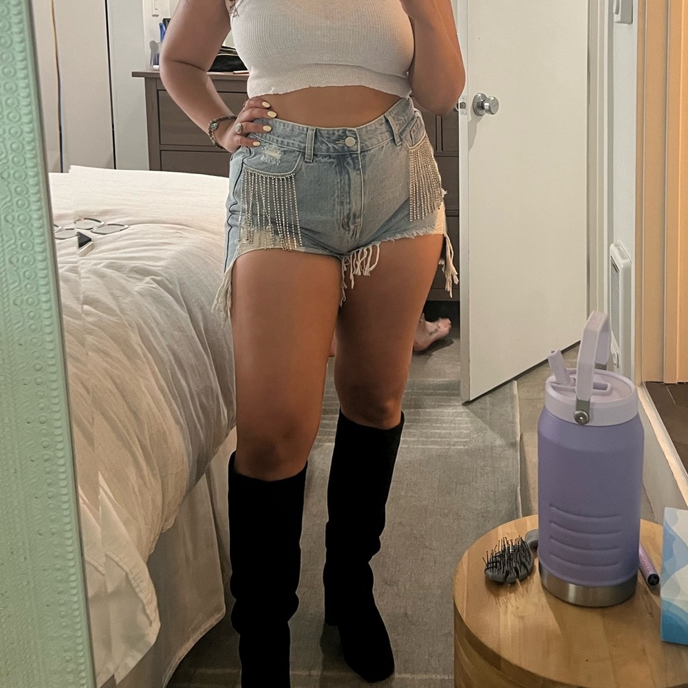 Cider High-Waist Light Blue Denim Shorts with Fringe
